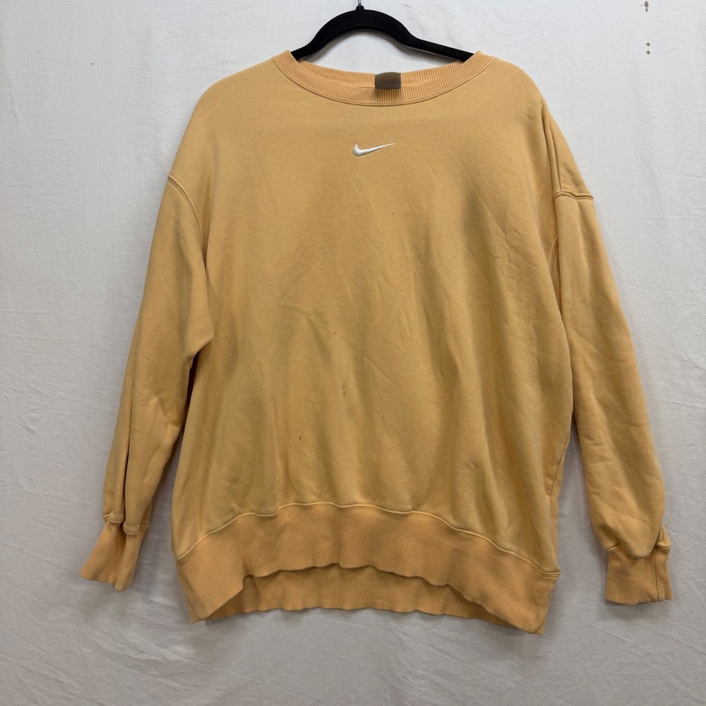 Nike Mens Center Swoosh Crewneck Sweatshirt Orange Peach Medium DQ5733-800 AS IS